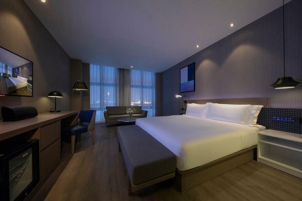 Orange Hotel Shanghai Pudong Airport Exterior foto